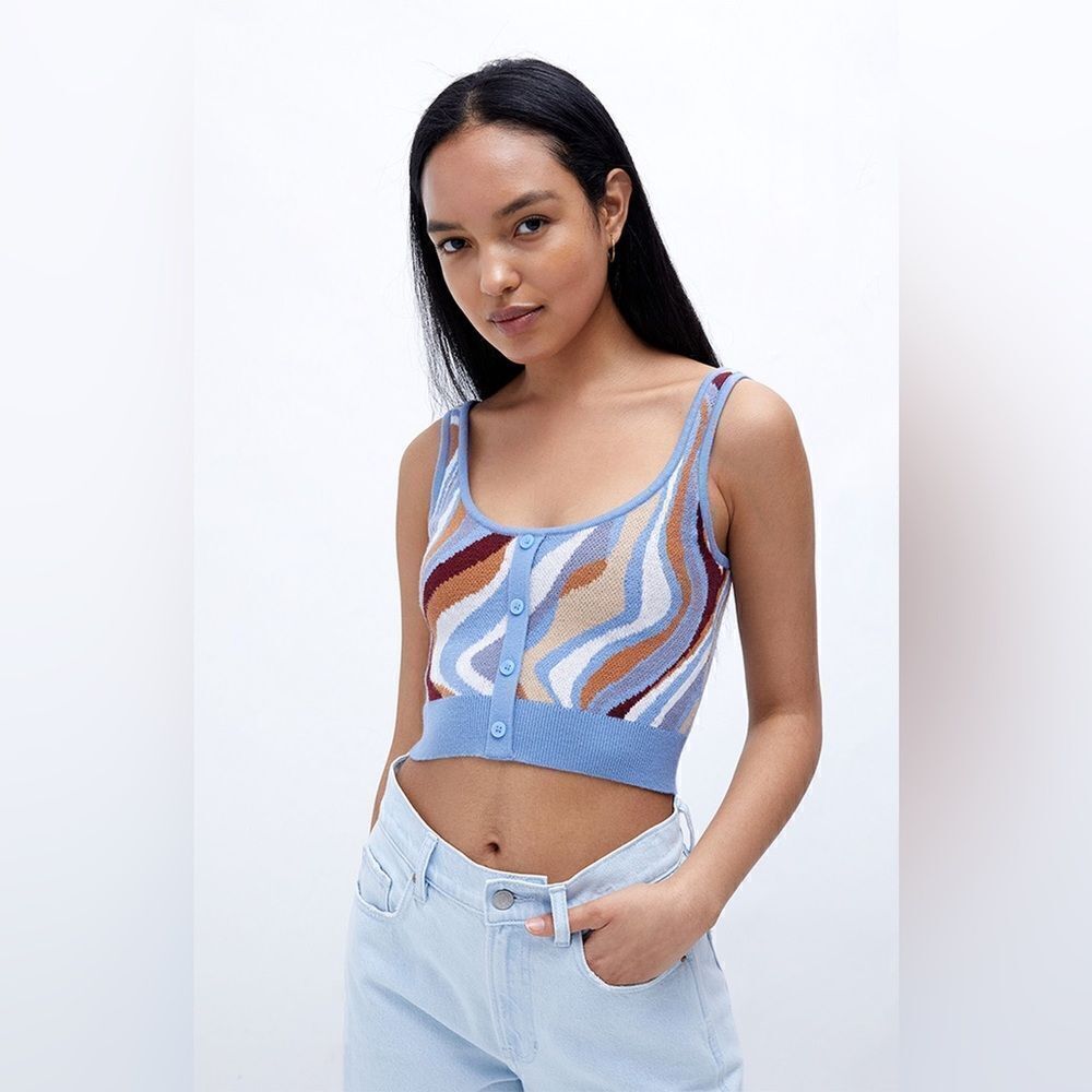 La Hearts Cropped Sweater Tank